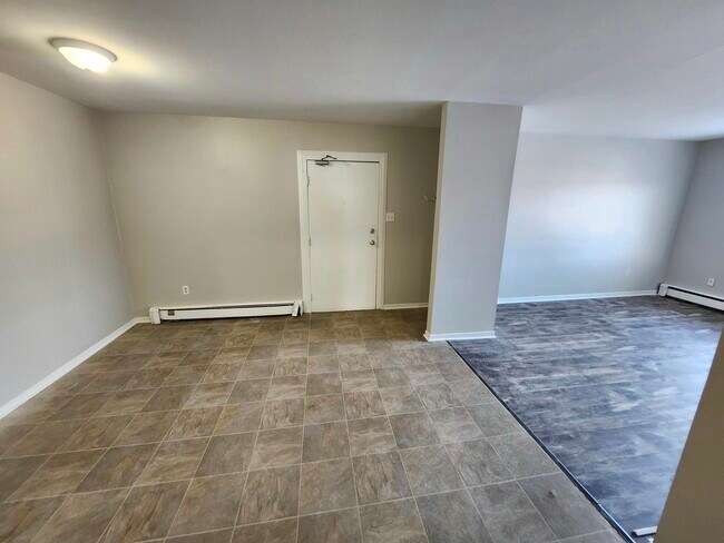 Photo du bâtiment - 14 Reading Crescent