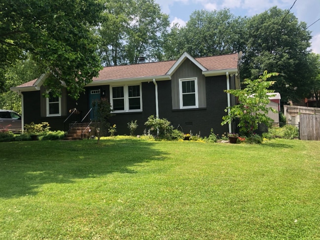 Photo - 832 Ember Lake Dr (Nashville, TN) House