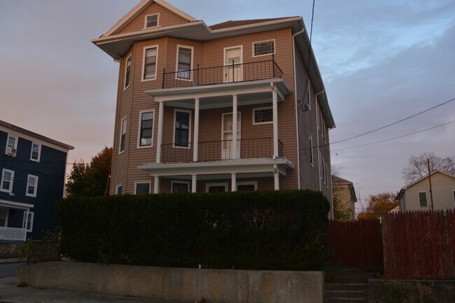 Foto del edificio - 49 Lynch St