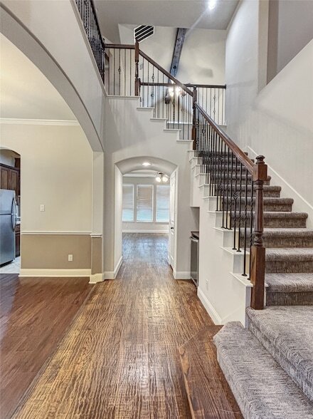 Building Photo - 341 Oxford Pl