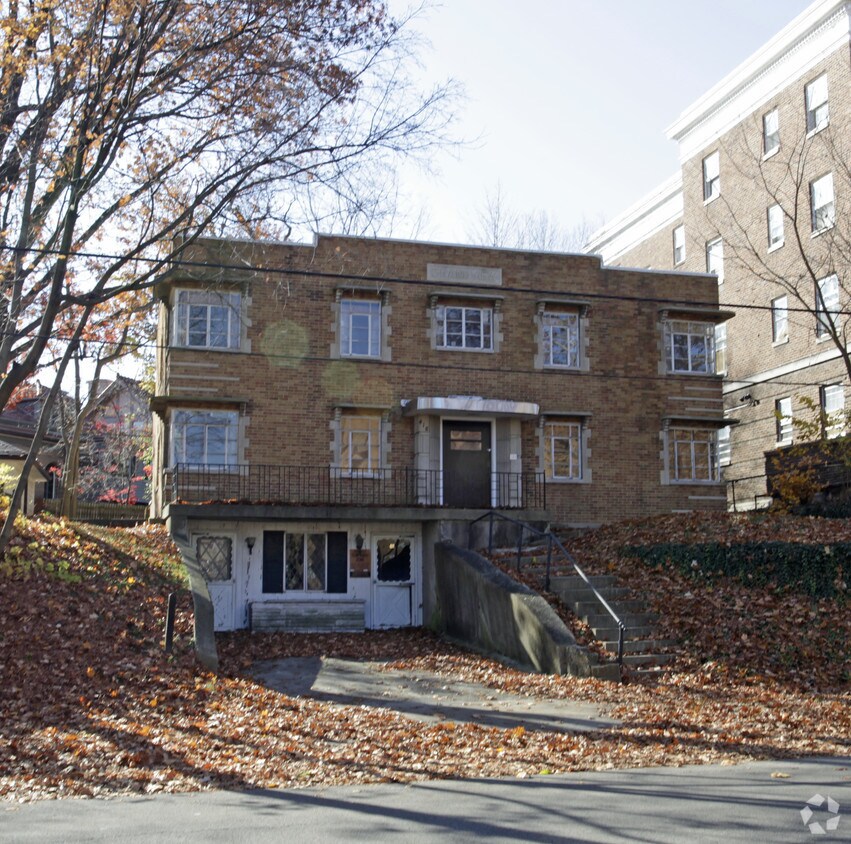 Building Photo - 416-420 W Grand Ave
