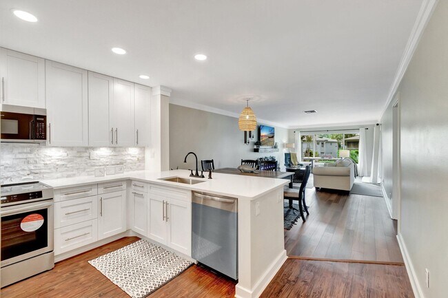 Foto del edificio - 5770 Princess Palm Ct