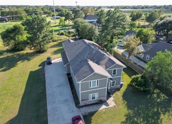 Building Photo - 511 Dahlia St