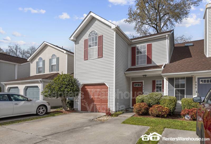Primary Photo - 688 Aylesbury Dr