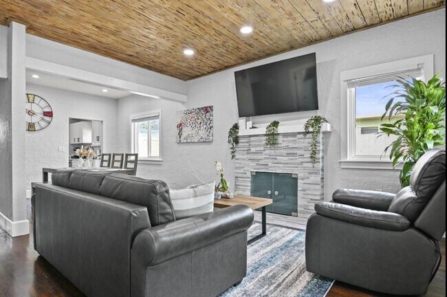 Foto del edificio - 424 Malverne Rd