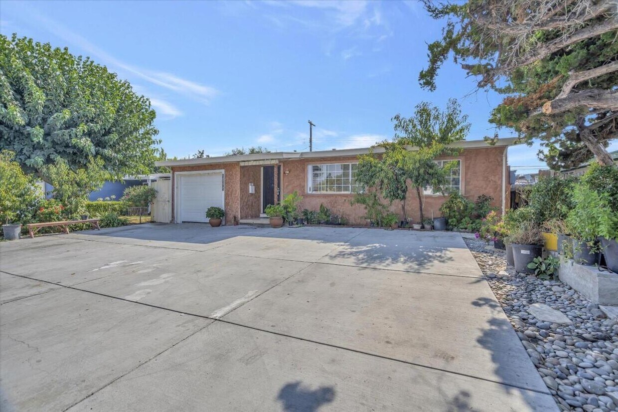 10111 Lyndale Ave, San Jose, CA 95127 House Rental in San Jose, CA
