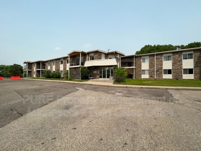 Foto del edificio - 8045 Xerxes Ave S