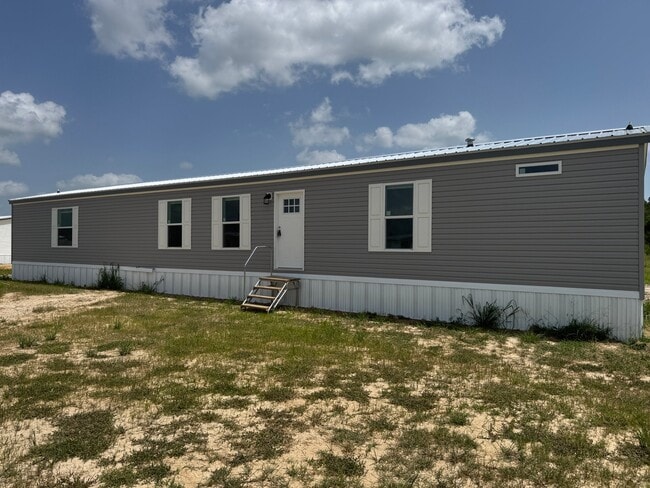 Building Photo - 200 Patriot Ln