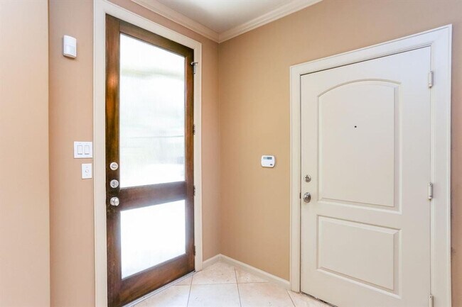 Foto del edificio - Stylish 3-Bedroom Home in Prime Houston Lo...