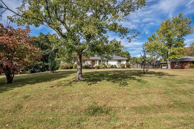 Foto del edificio - Stunning 3BR/2BA Home in the Highly Sought...
