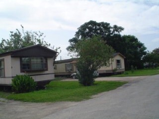 Building Photo - Rose Garden Mobile Estate