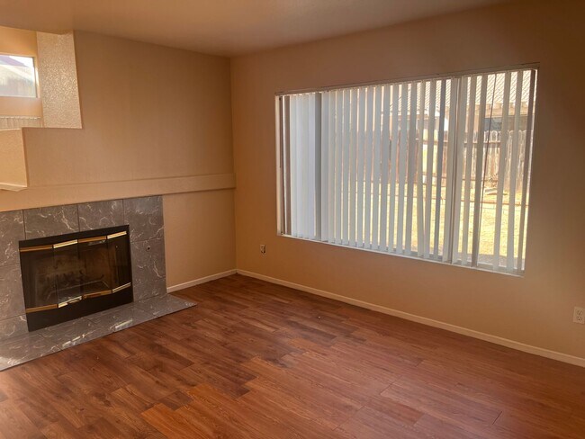 Foto del edificio - Beautiful 4bd/3ba House in Moreno Valley R...
