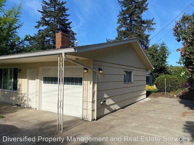 Building Photo - 3 br, 1 bath House - 2410 Church St. SE