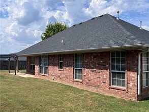 Building Photo - 5563 E Antlers Ct