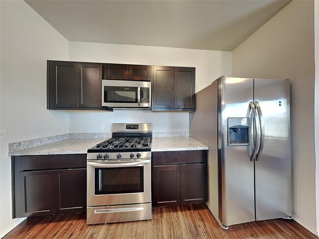 Foto del edificio - 2045 W Hunters Springs Way