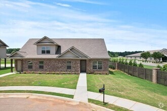 Building Photo - 16089 Cohen Dr
