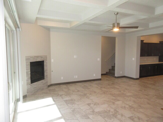Building Photo - 2215 Stieglitz Ave SE