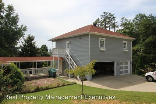 Primary Photo - 9317 Edgewater Dr