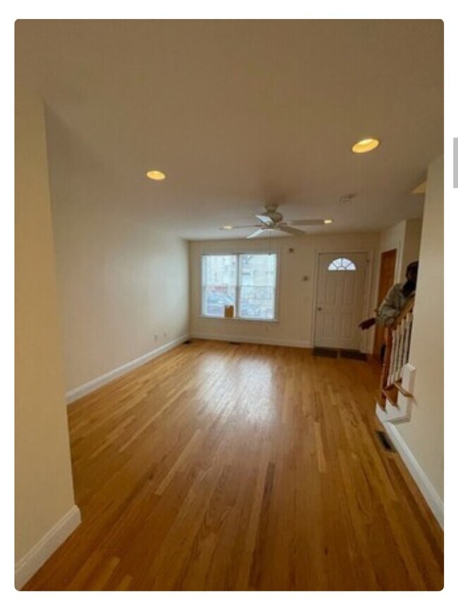 Building Photo - 50 Ashmont St