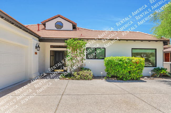 Building Photo - Gorgeous Catalina Home!