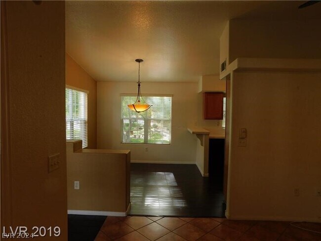 Building Photo - 520 Arrowhead Trail