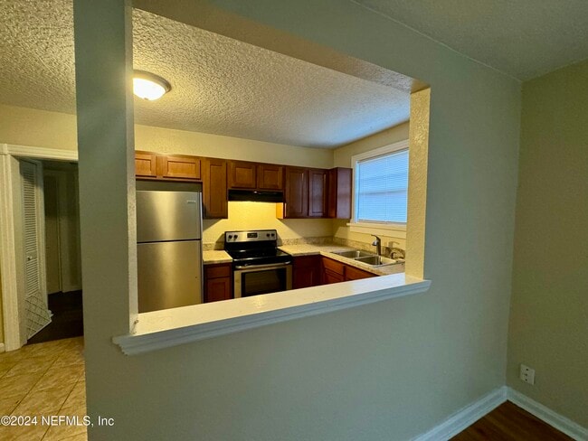 Foto del edificio - 2889 College St