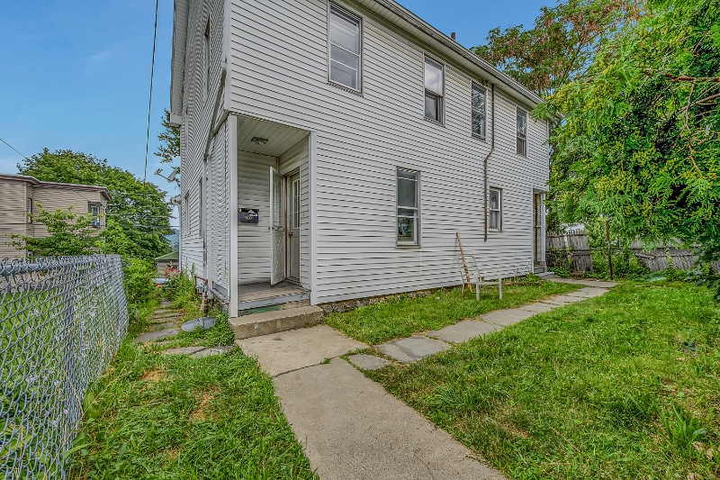 Primary Photo - 608 S Webster Ave