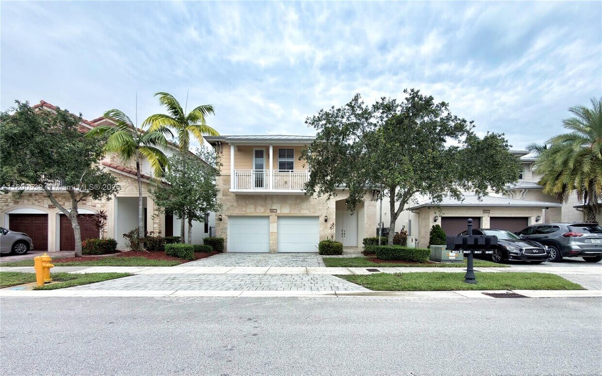 Foto principal - 10423 NW 70th Ln