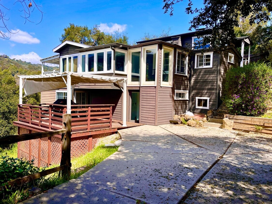 109 Muerdago Rd, Topanga, CA 90290 House Rental in Topanga, CA