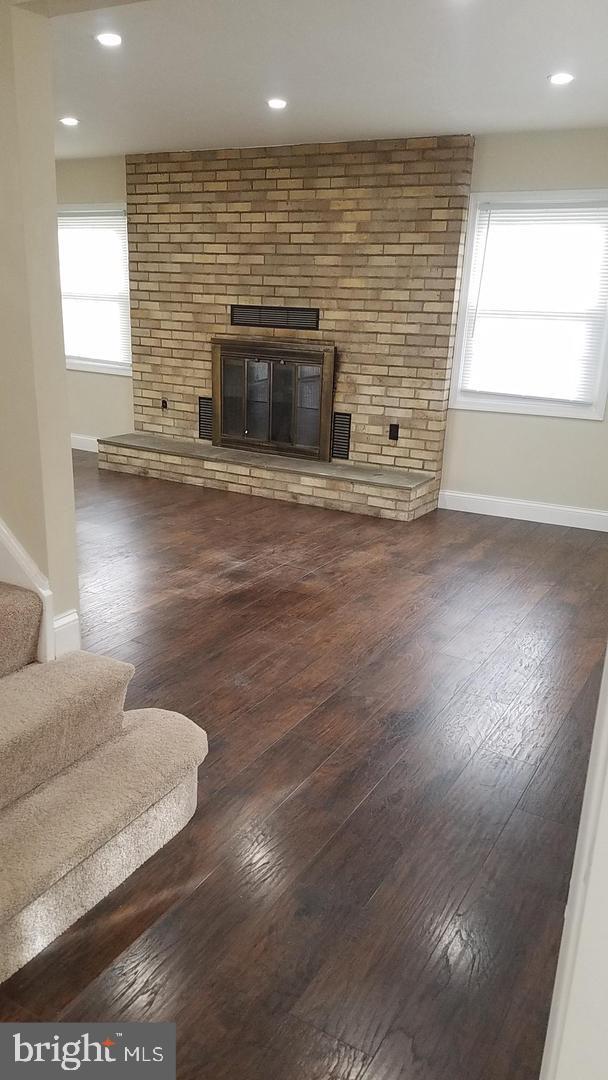 Foto del edificio - 2803 Farris Ln