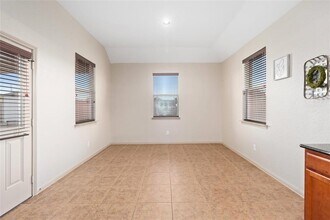 Building Photo - 2886 Aurelia Ln