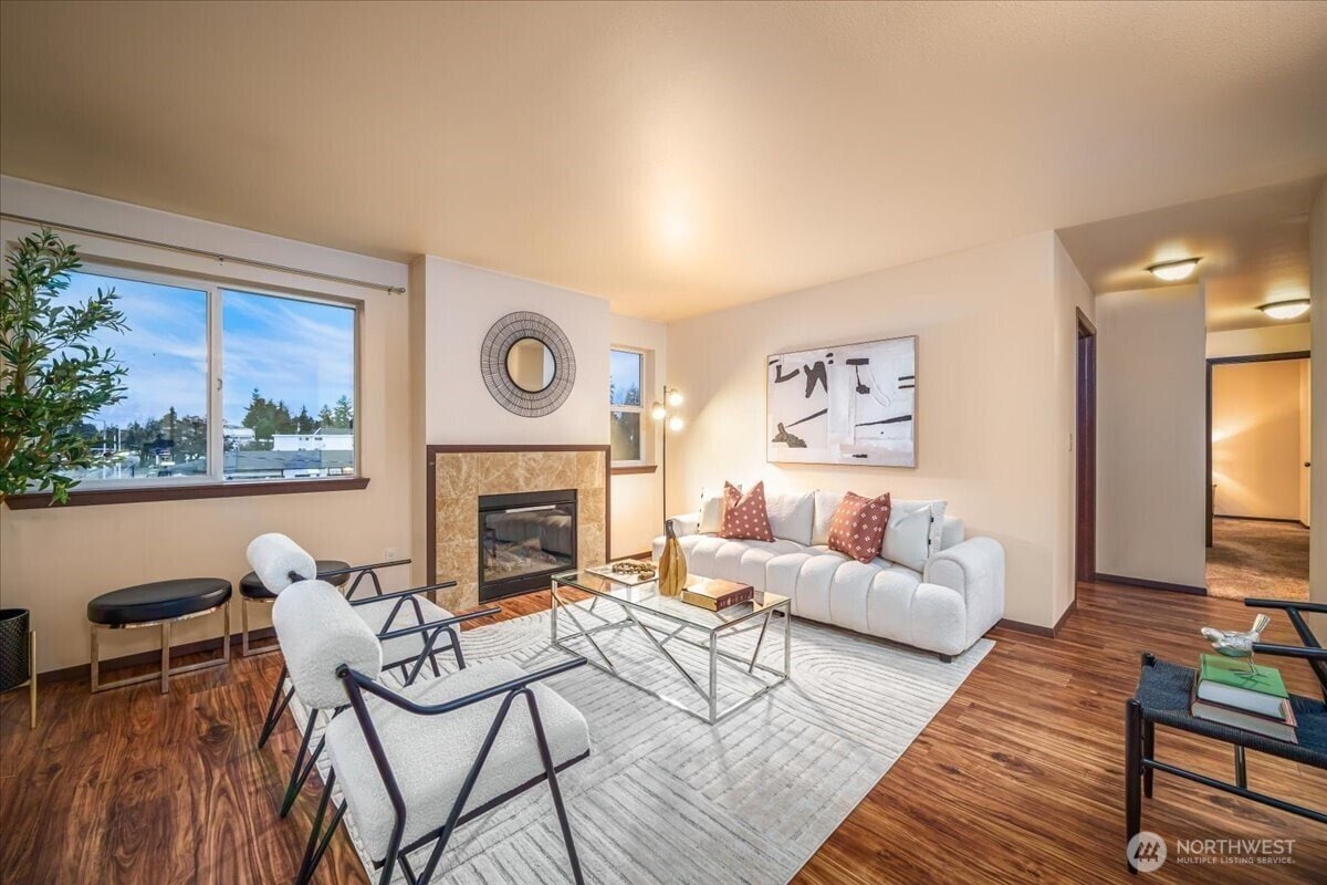 Photo - 11532 15th Ave NE (Seattle, WA)