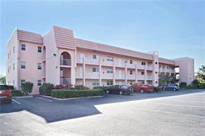 Building Photo - 300 Forest Lakes Blvd