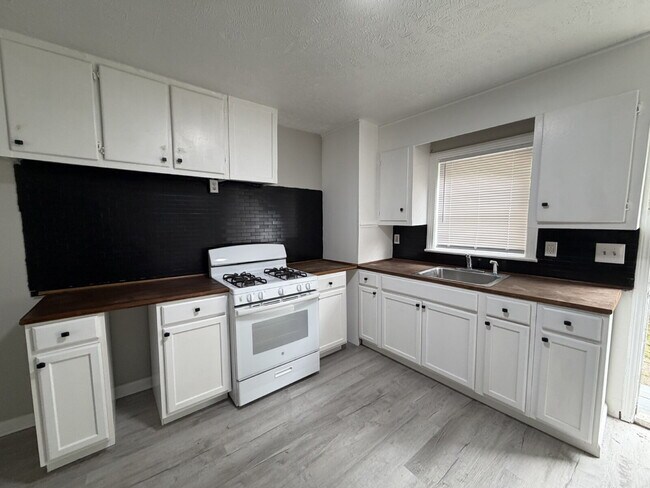 Foto del edificio - 2/1 in Pearl for $1200!