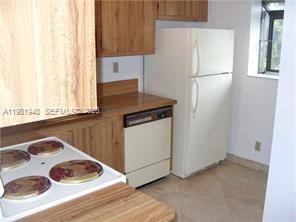 Foto del edificio - 107 Gardens Dr