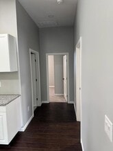 Building Photo - 462 S Hampton Rd