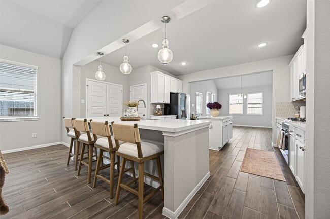 Building Photo - 32226 Cedar Crst Dr