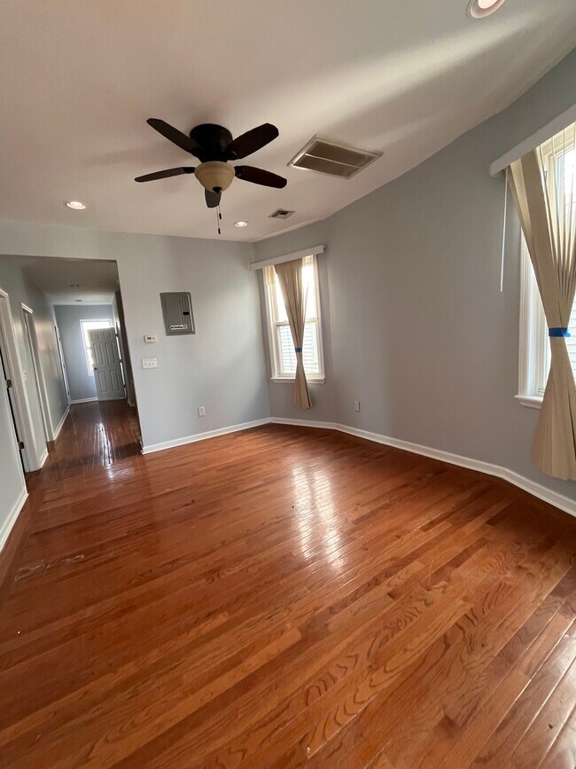 Unit 2 - 41 Randolph Ave