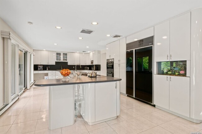 Foto del edificio - 433 Cold Spring Rd
