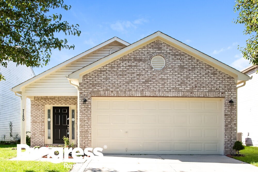 Primary Photo - 7150 Parklake Pl