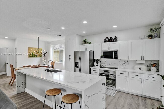 Foto del edificio - 1381 Sago Ln