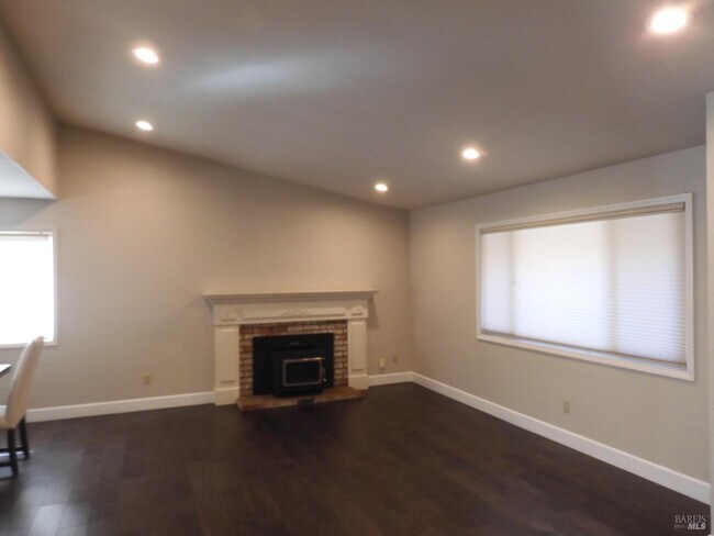 Building Photo - 1500 Cunningham Way