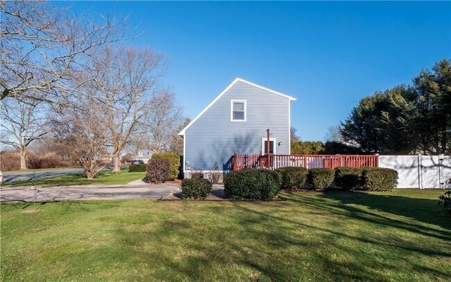 Building Photo - 28 Busher Dr