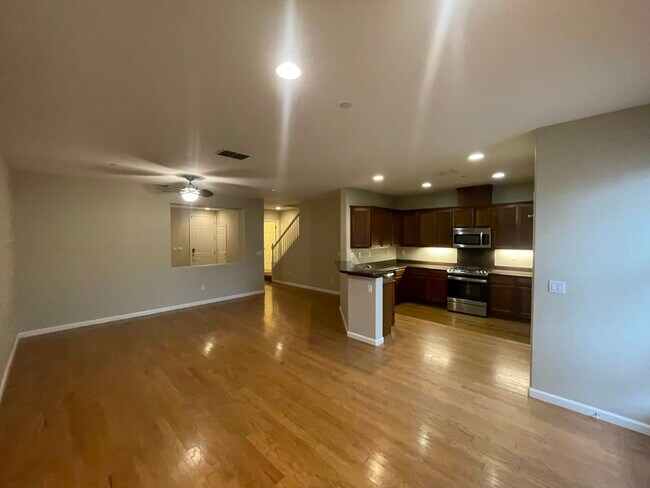 Building Photo - 2116 Pleasant Grove Blvd
