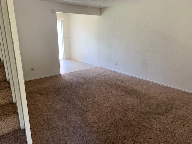 Building Photo - 6480 Ardilla Ave
