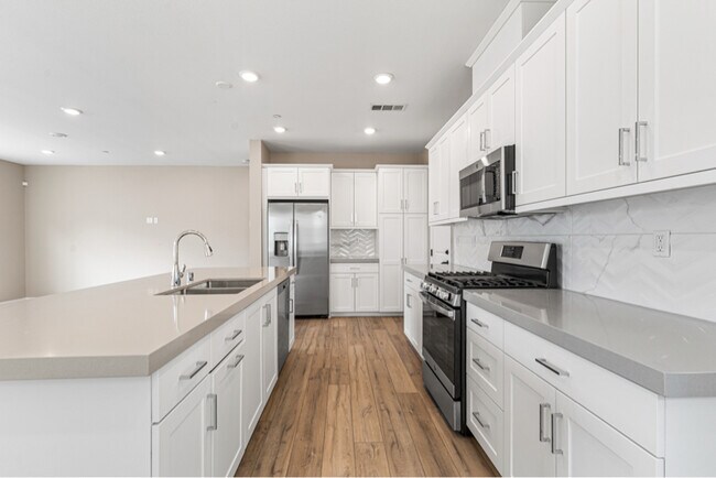 Foto del edificio - 2195 Bluestone Cir