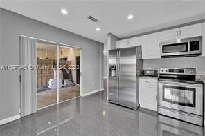 Foto del edificio - 3720 SW 153rd Ct