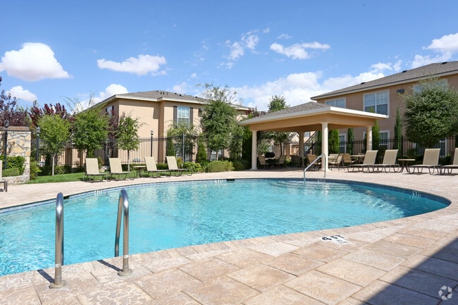 Piscina - The Cottages at Edgemere