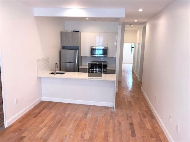 Building Photo - 1108 Gates Ave