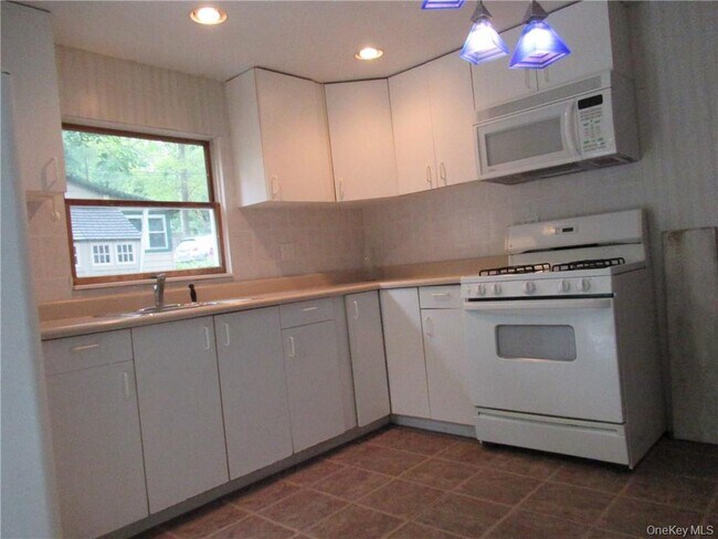 Foto del edificio - 357 Mountain Lodge Rd